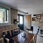 Steinhaus Mit Terrasse Rovinj