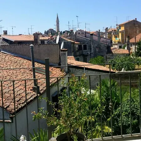Steinhaus Mit Terrasse Rovinj