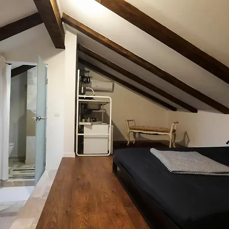 Steinhaus Mit Terrasse Rovinj