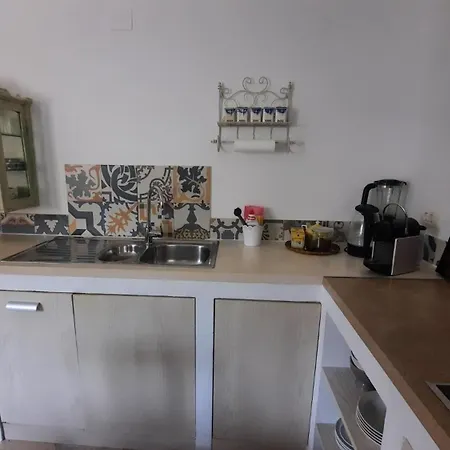 Steinhaus Mit Terrasse Appartement *