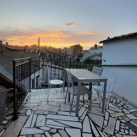 Appartement Steinhaus Mit Terrasse