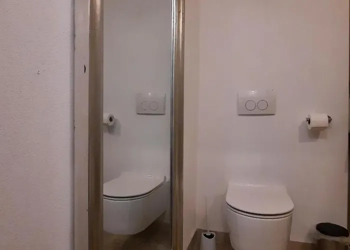 Steinhaus Mit Terrasse Apartman