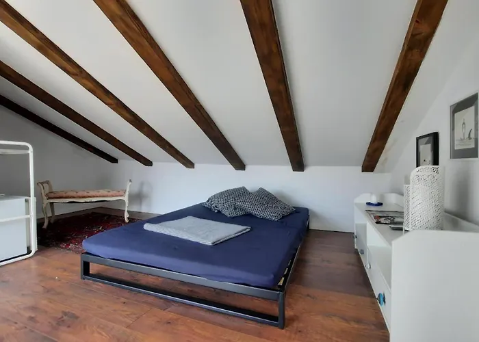 Steinhaus Mit Terrasse *